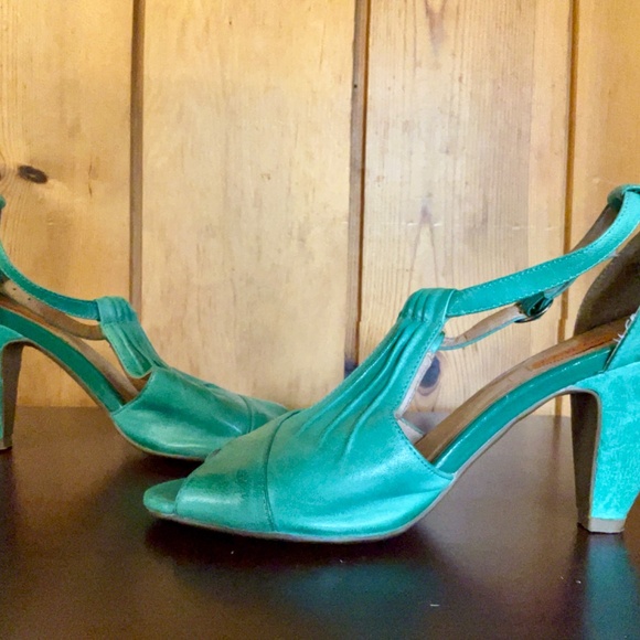 Miz Mooz Teal Green Retro Leather “Selima” heels Sandals sz 8 - Picture 2 of 5